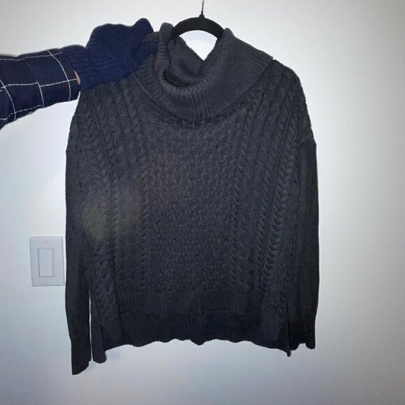 American Eagle Outfitter Women's Black Knit Cowl Neck Long Sleeve Sweater Large - Picture 2 of 5